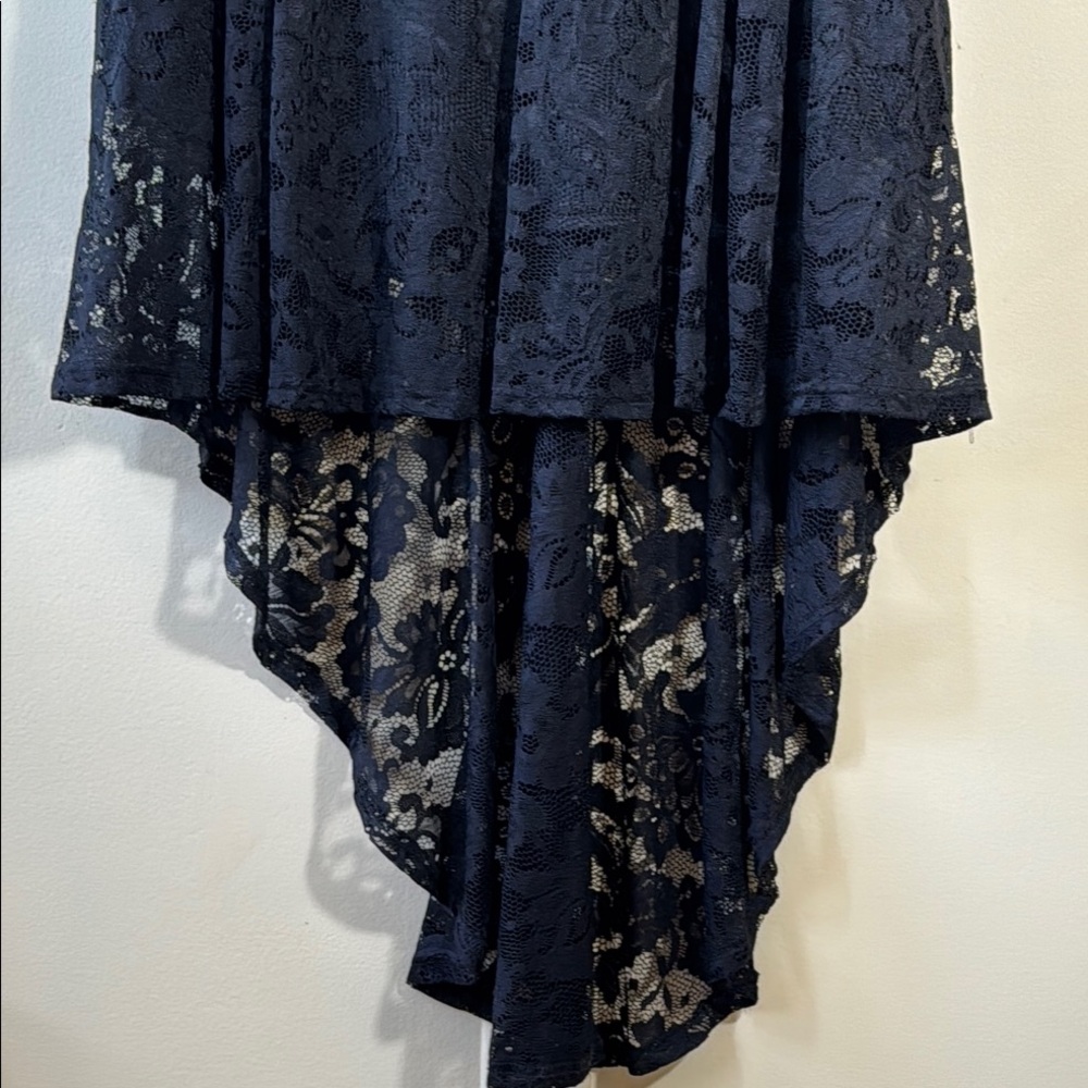 ALLANDWELL Dress Black Lace Midi Sleeveless High Low in Size XL NWT - Picture 6 of 15